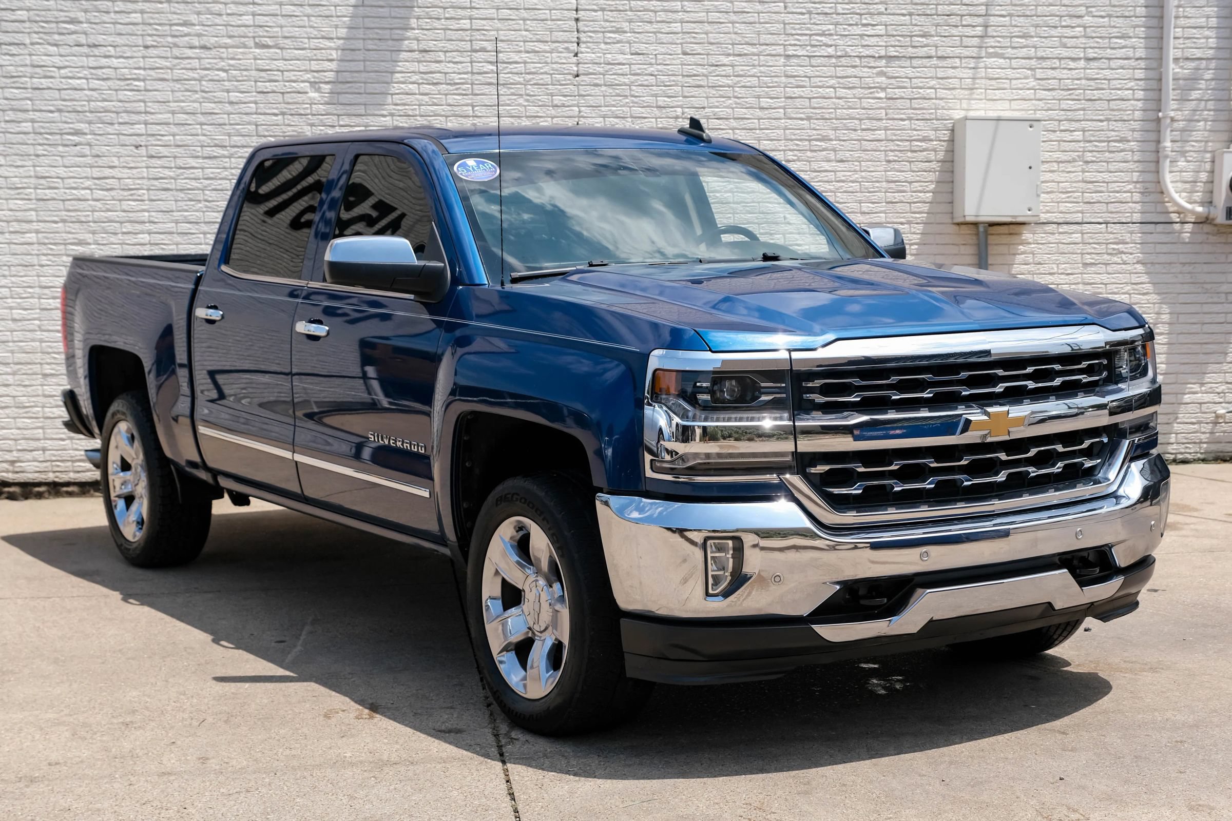 Used 2017 Chevrolet Silverado 1500 LTZ w/ Sport Package RWD image 5