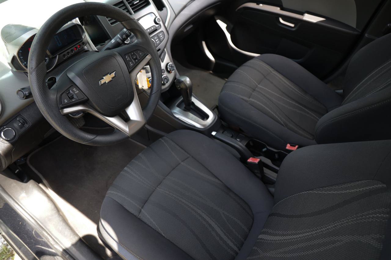 Used 2014 Chevrolet Sonic LT FWD image 4