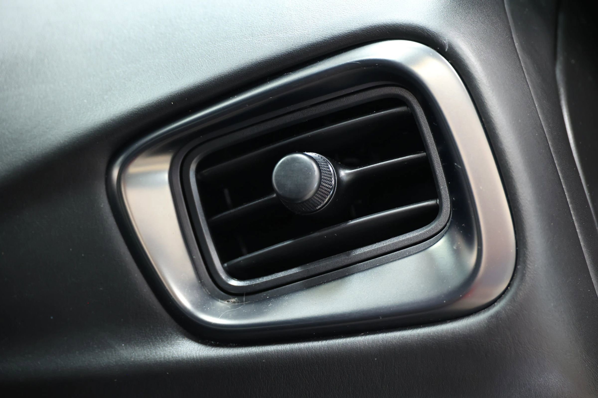 Used 2018 Aston Martin DB11 V12 image 74