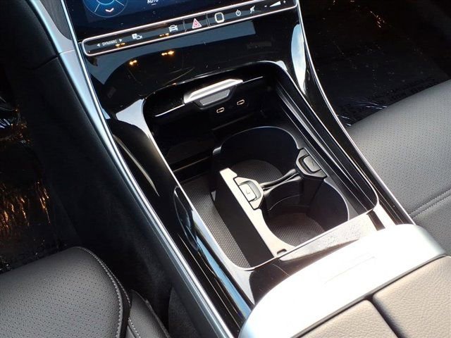 Used 2025 Mercedes-Benz C 300 Sedan image 7