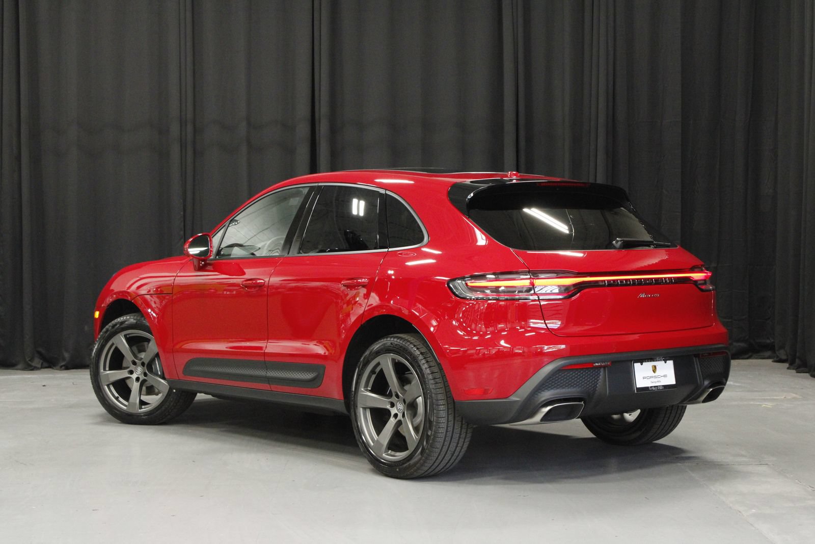 New 2026 Porsche Macan AWD/4WD image 3