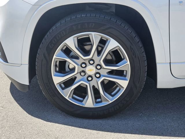 Used 2020 Chevrolet Traverse Premier w/ LPO, Floor Liner Package image 13