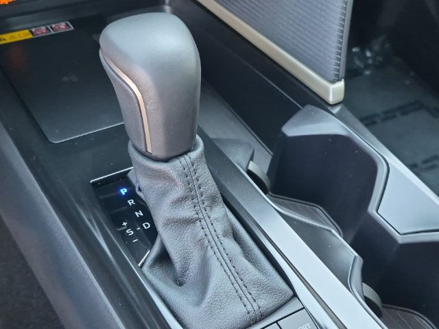 Used 2026 Toyota Camry SE FWD image 20