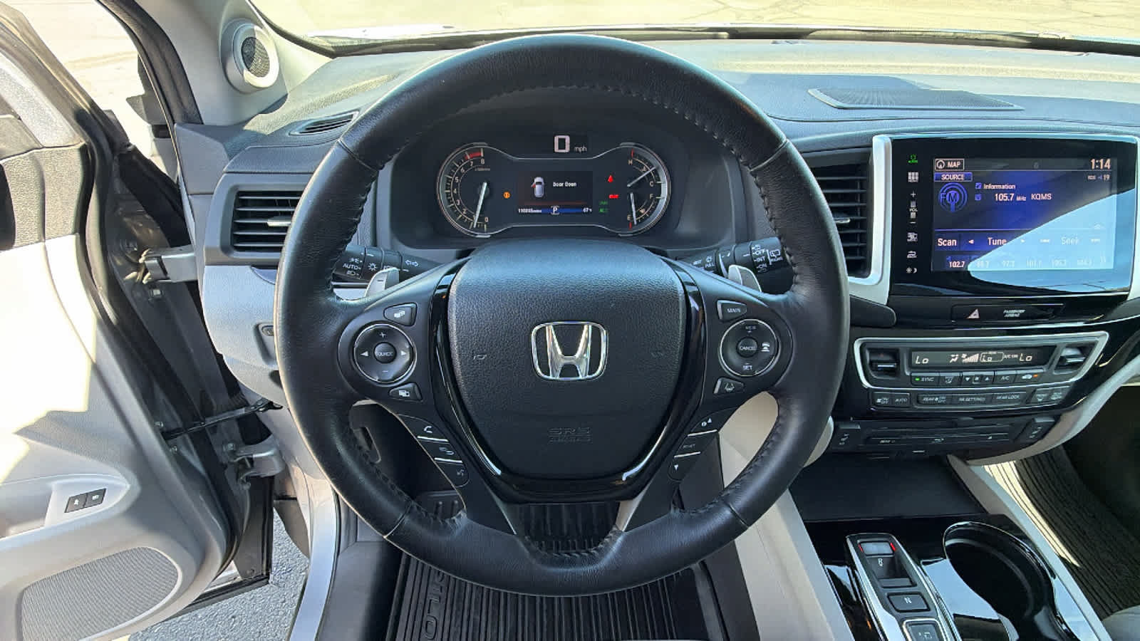 Used 2016 Honda Pilot Touring image 18