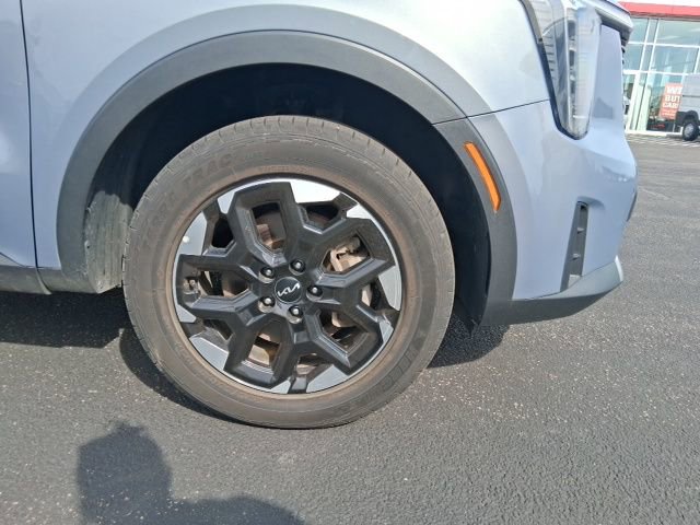 Used 2024 Kia Sorento S image 5