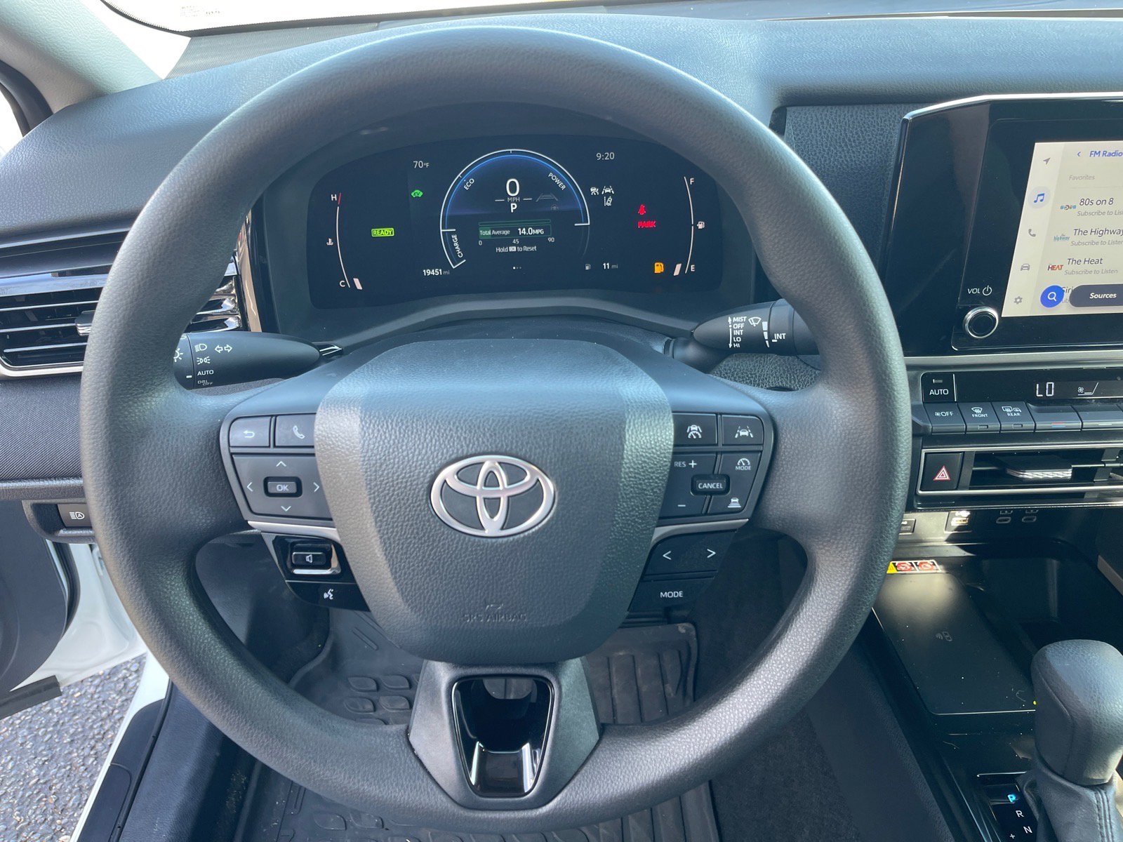Used 2025 Toyota Camry LE w/ Convenience Package image 7