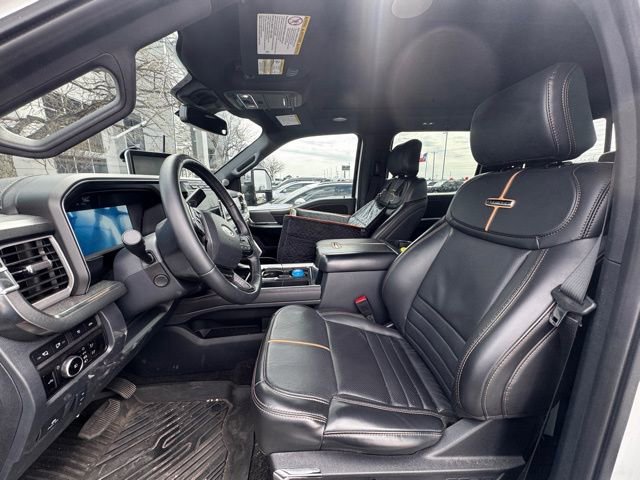 Certified 2024 Ford F450 Platinum w/ FX4 Off-Road Package image 7