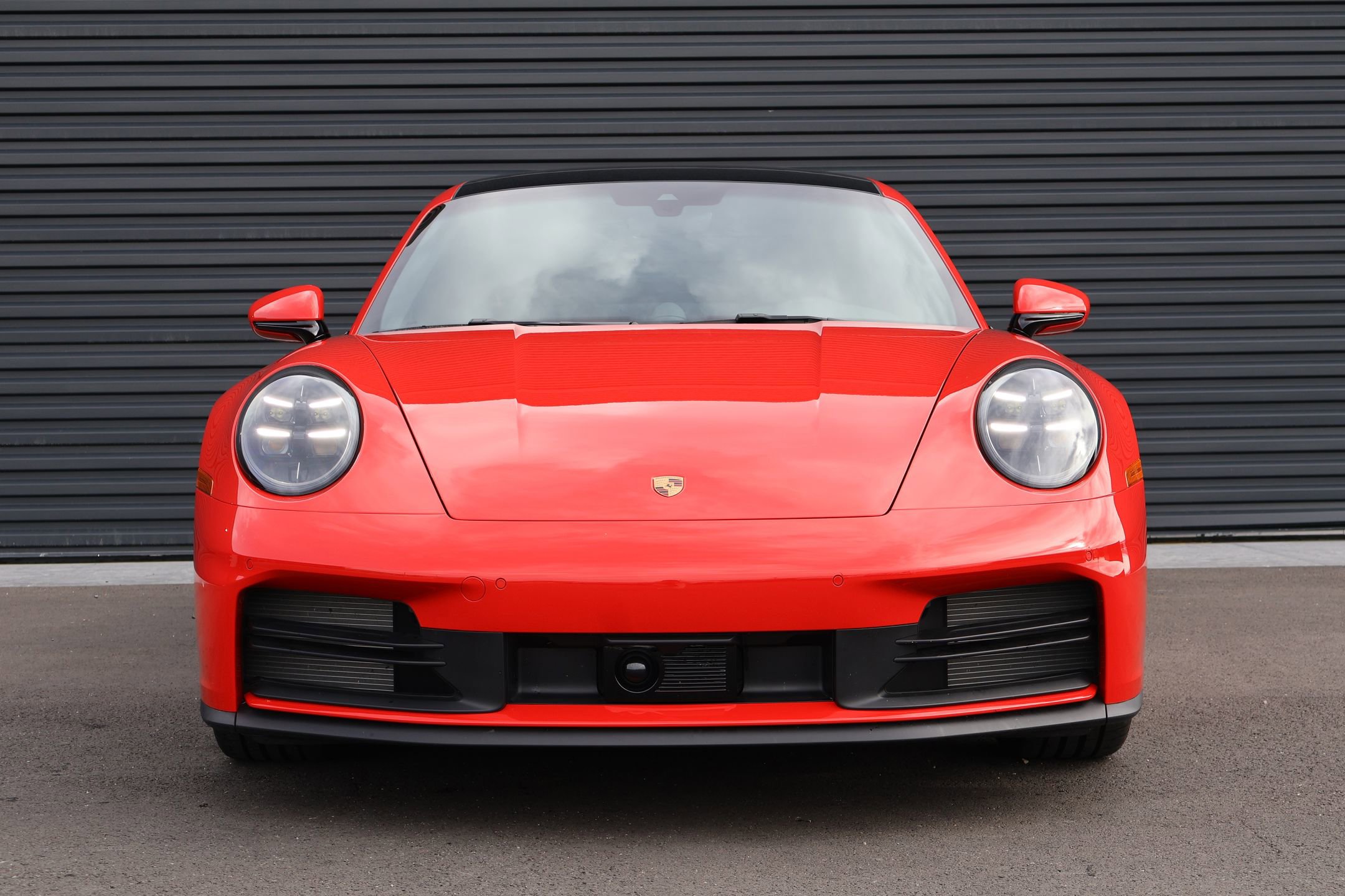 Used 2025 Porsche 911 Carrera image 6