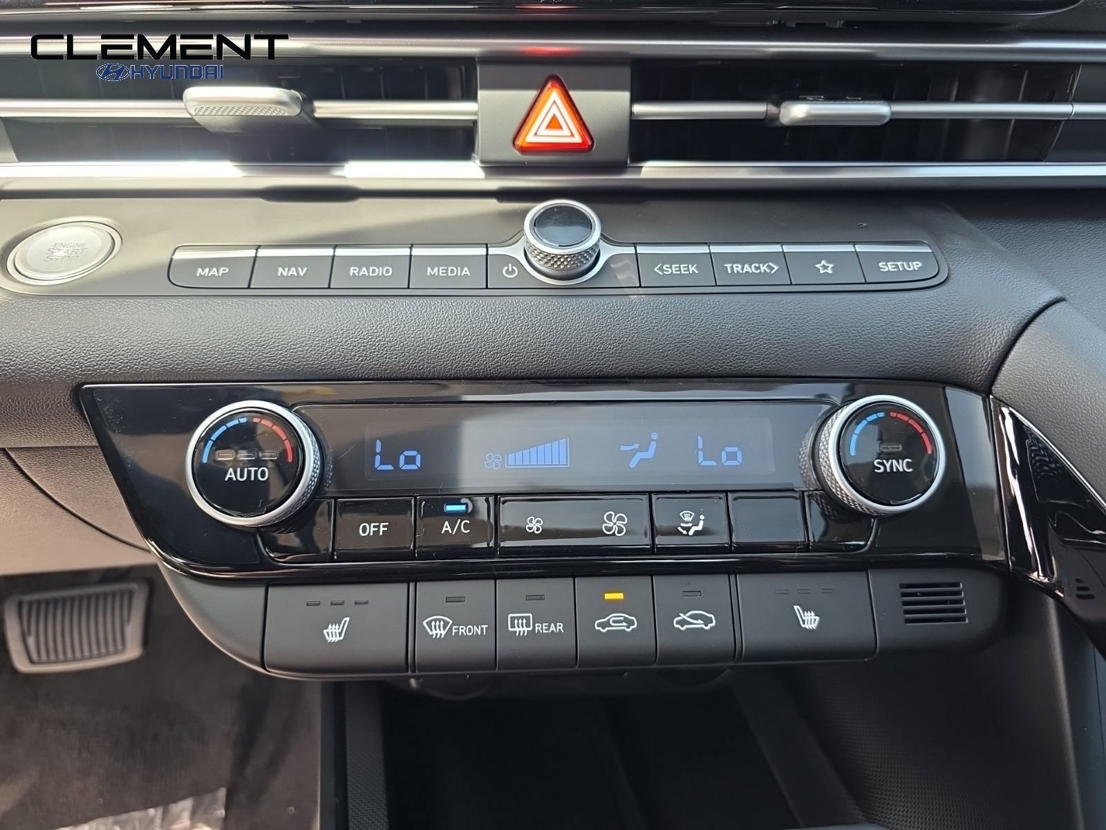 New 2025 Hyundai Elantra Limited image 19