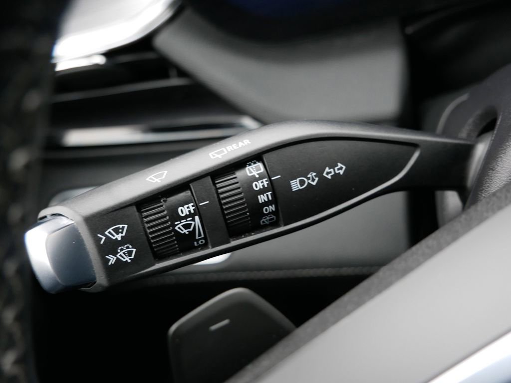 Used 2025 Buick Enclave Preferred image 25