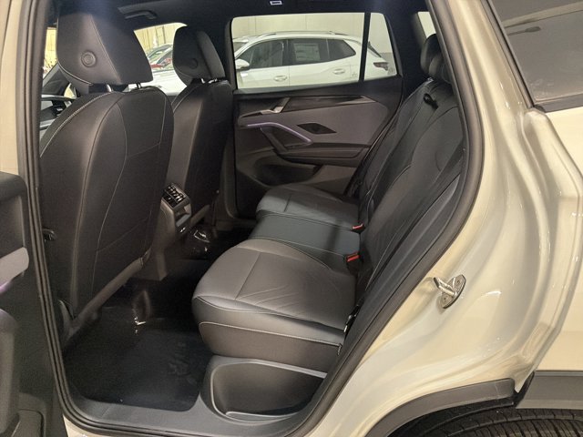 New 2026 Volkswagen Tiguan SE R-Line AWD/4WD image 22