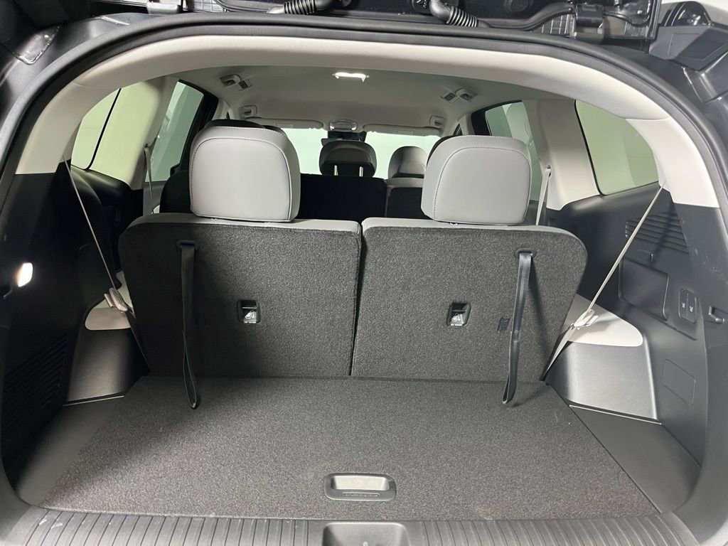 Used 2026 Hyundai Ioniq 9 SEL image 24