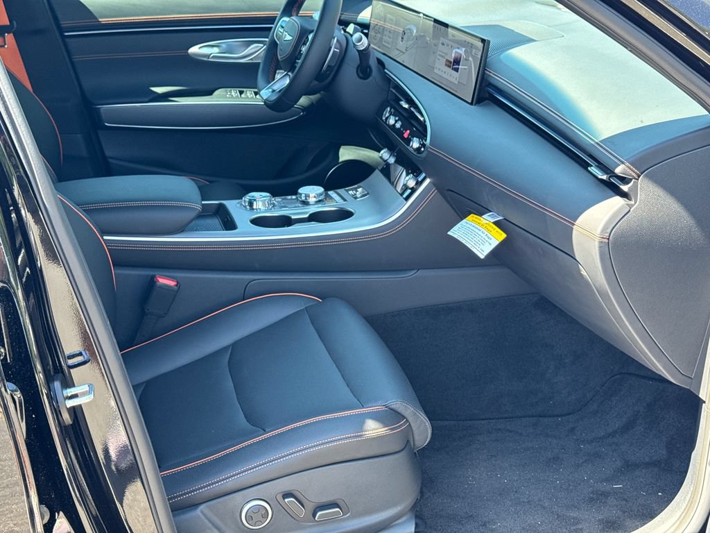 New 2026 Genesis GV70 3.5T Sport Advanced AWD/4WD image 15