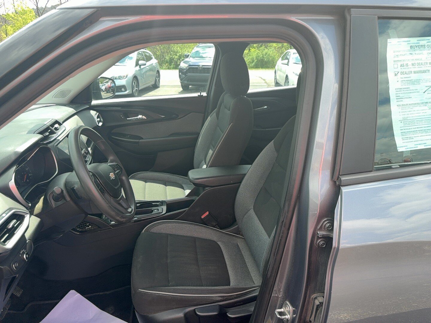 Used 2021 Chevrolet TrailBlazer LS FWD image 12