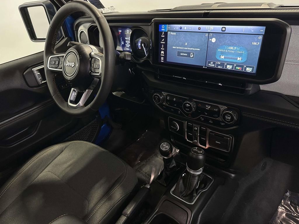 Used 2024 Jeep Wrangler Unlimited Sahara w/ Safety Group image 11