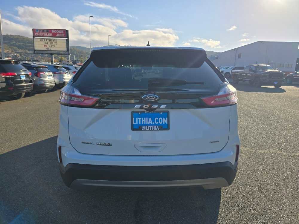 Used 2021 Ford Edge SEL w/ Cargo Accessory Package image 4