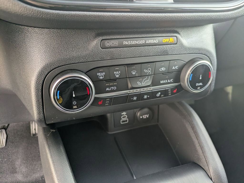 New 2026 Ford Escape ST-Line w/ Cold Weather Package AWD/4WD image 34