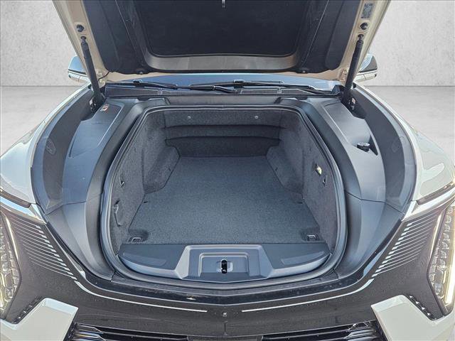 New 2026 Cadillac Escalade IQL Luxury image 18