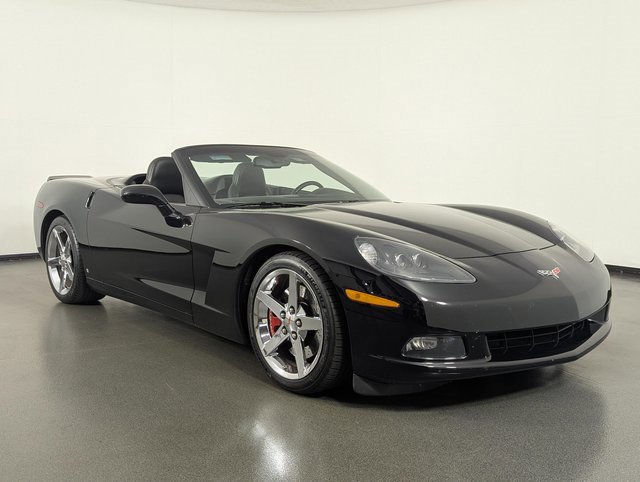 Used 2006 Chevrolet Corvette Convertible w/ Preferred Equipment Group image 3