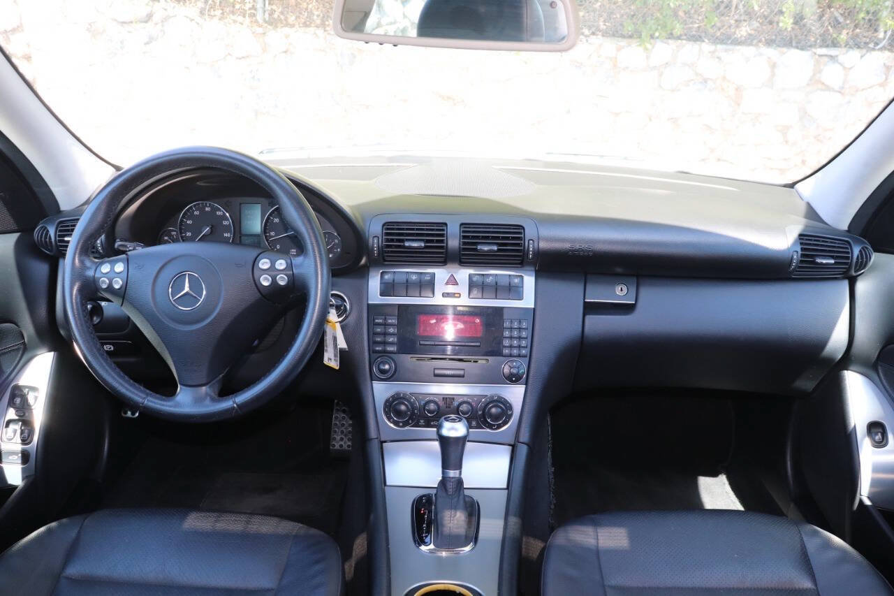 Used 2006 Mercedes-Benz C 230 Sedan image 19