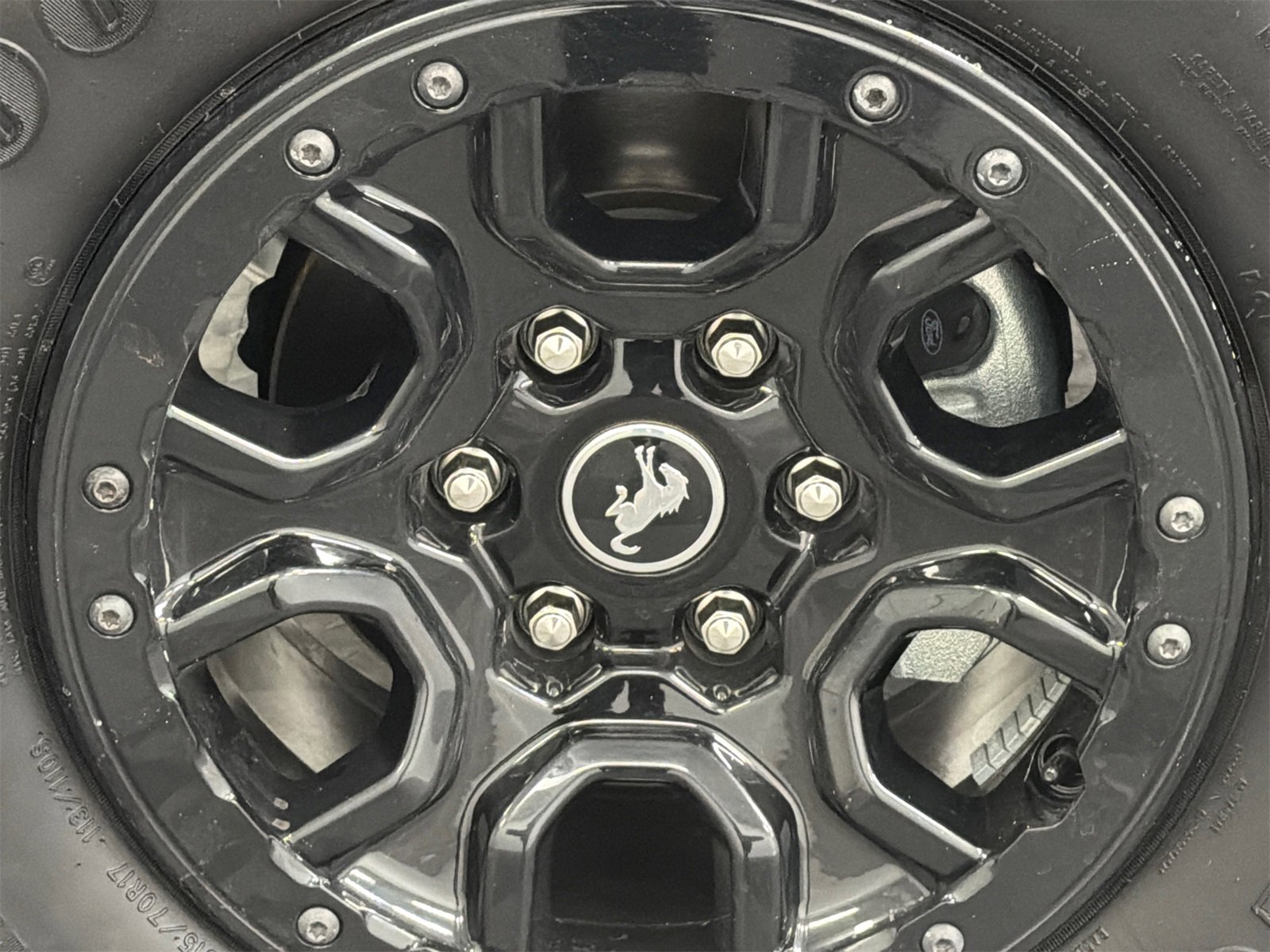 Used 2024 Ford Bronco Wildtrak image 4