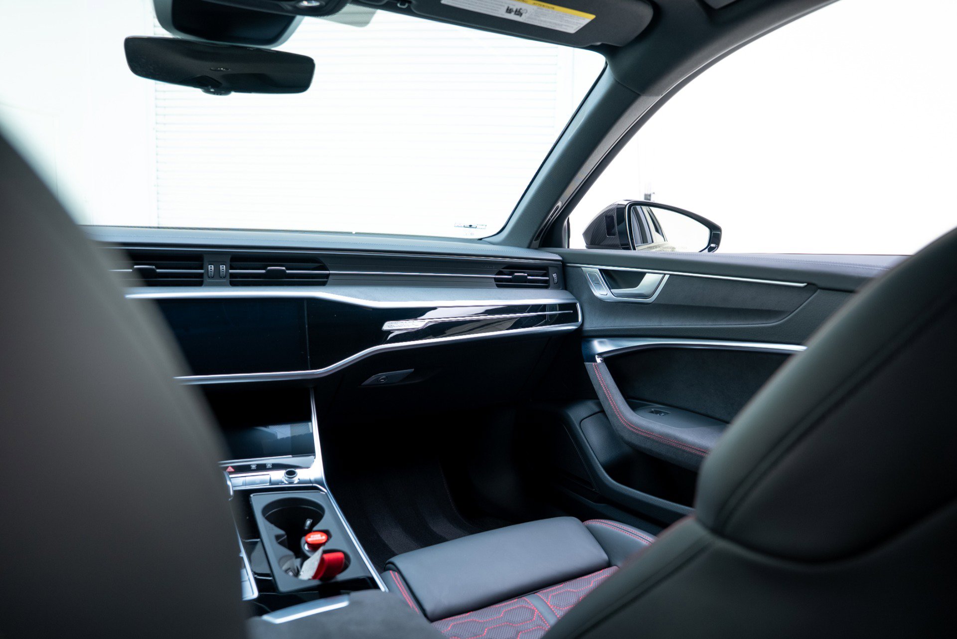 Used 2025 Audi RS 6 performance image 39