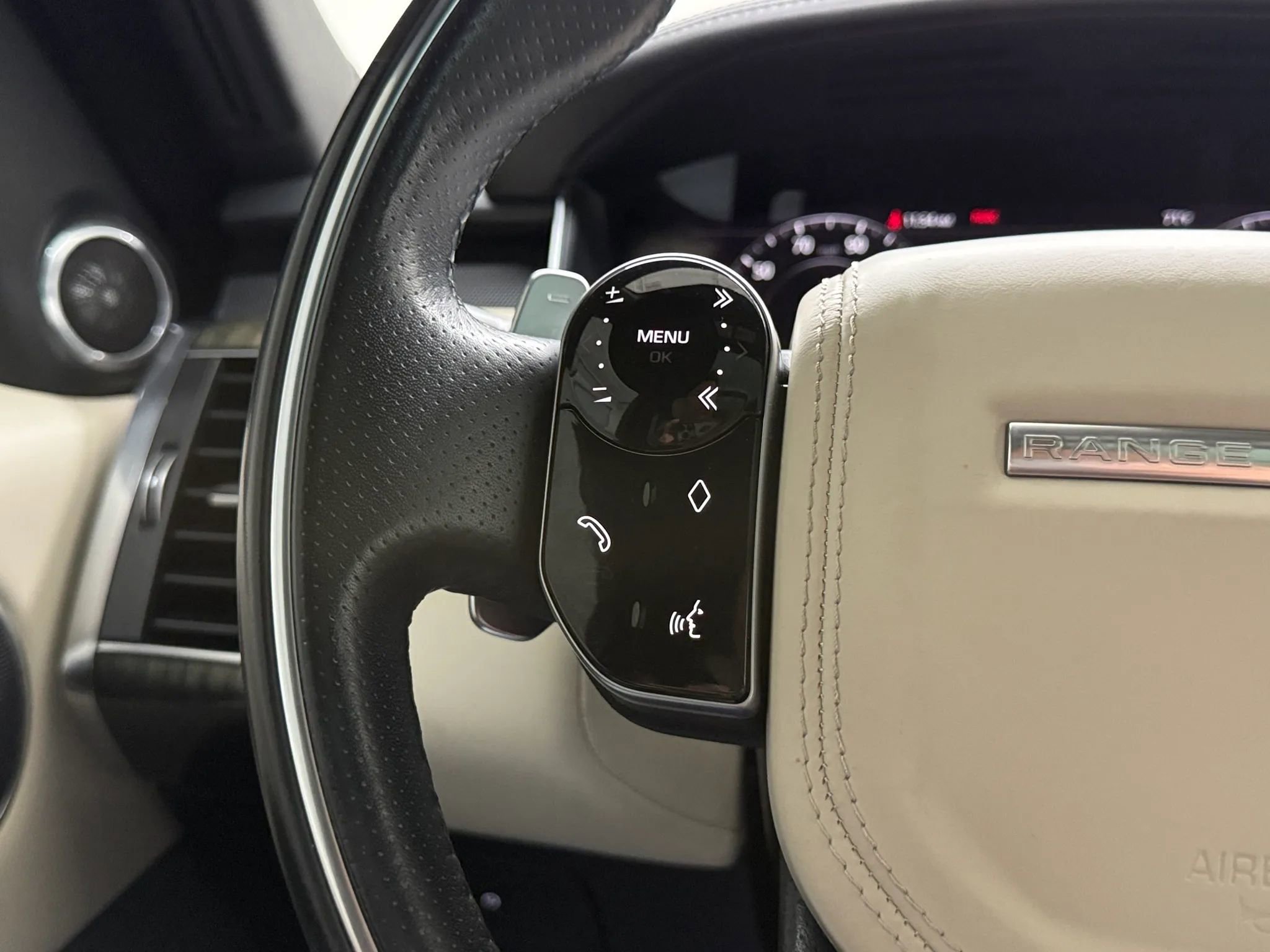 Used 2019 Land Rover Range Rover Sport HSE Dynamic image 23