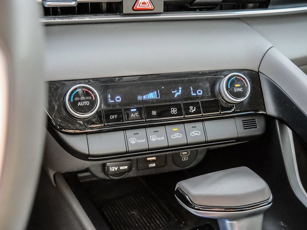 Used 2025 Hyundai Elantra Sport FWD image 49