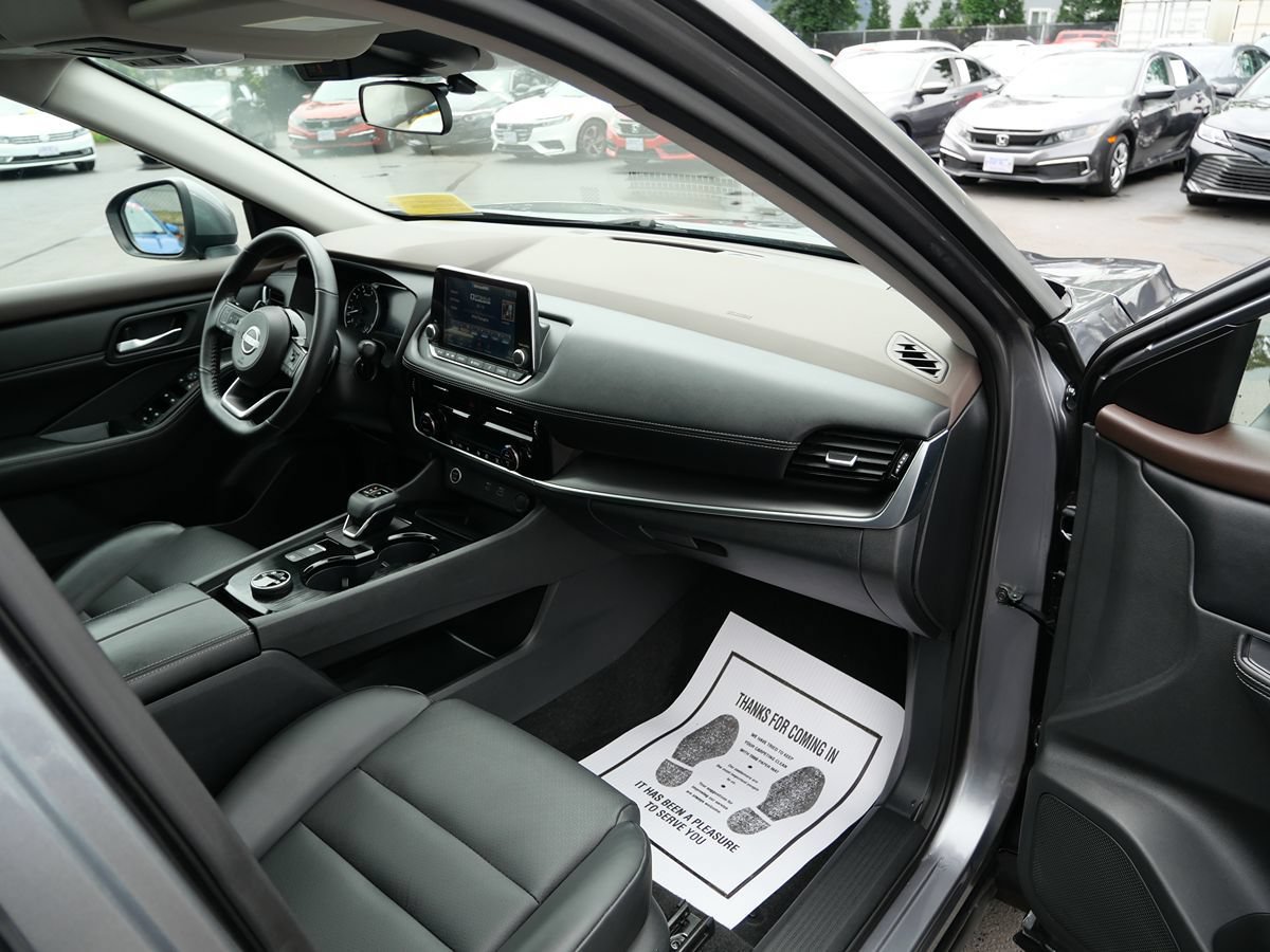 Used 2022 Nissan Rogue SV w/ SV Premium Package AWD/4WD image 17