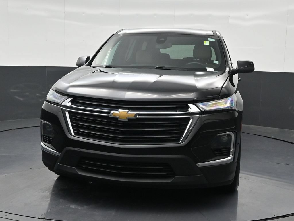 Used 2022 Chevrolet Traverse LS FWD image 9