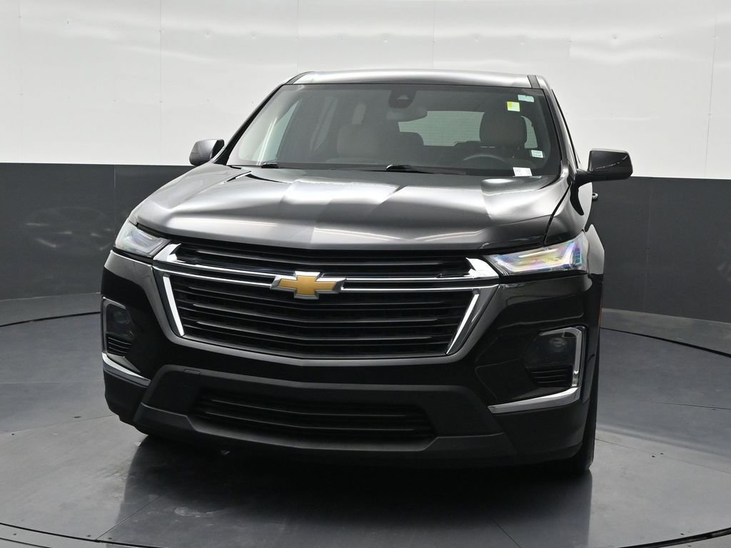 Used 2022 Chevrolet Traverse LS FWD image 9