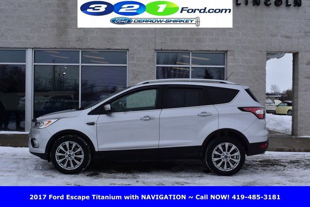Used 2017 Ford Escape Titanium image 2