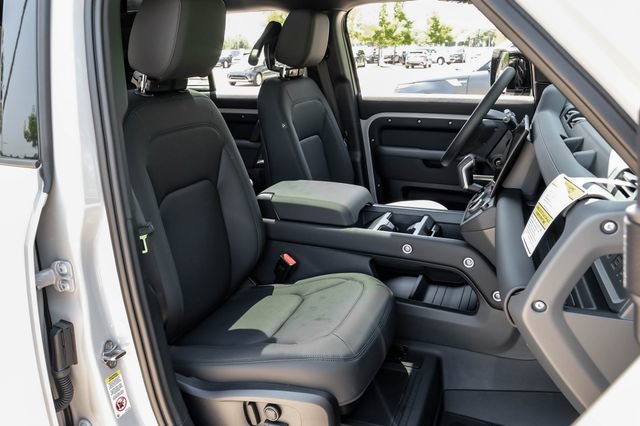 New 2026 Land Rover Defender 110 X-Dynamic SE AWD/4WD image 43