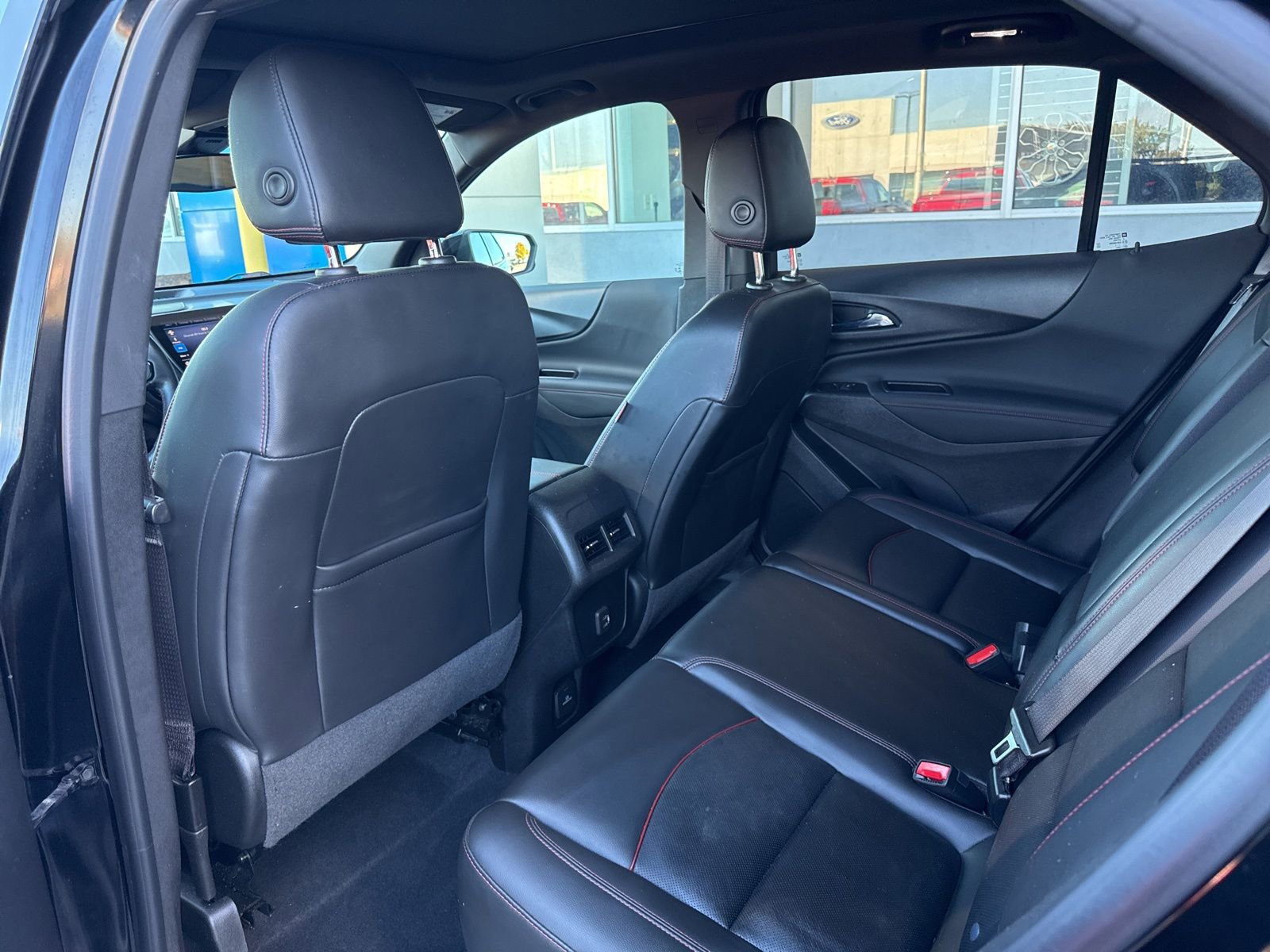 Used 2022 Chevrolet Equinox RS w/ RS Leather Package image 16