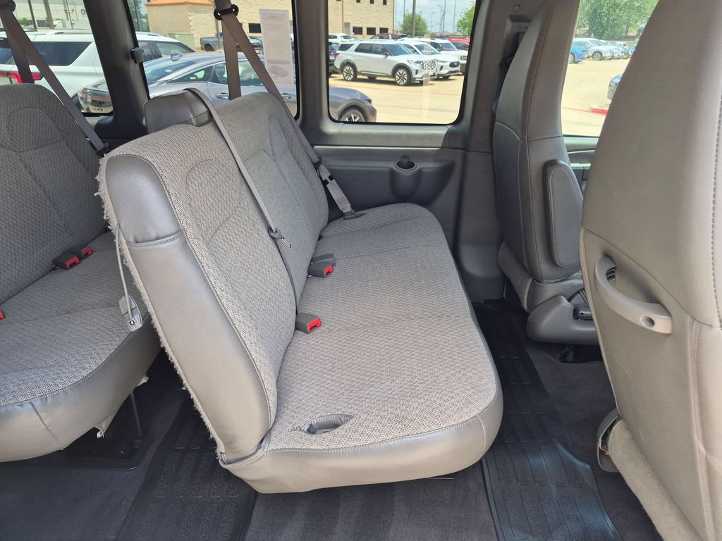 Used 2025 Chevrolet Express 3500 LT w/ LT Preferred Equipment Group RWD image 23