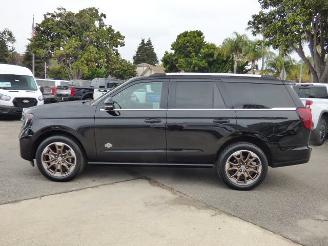 Used 2025 Ford Expedition King Ranch AWD/4WD image 6