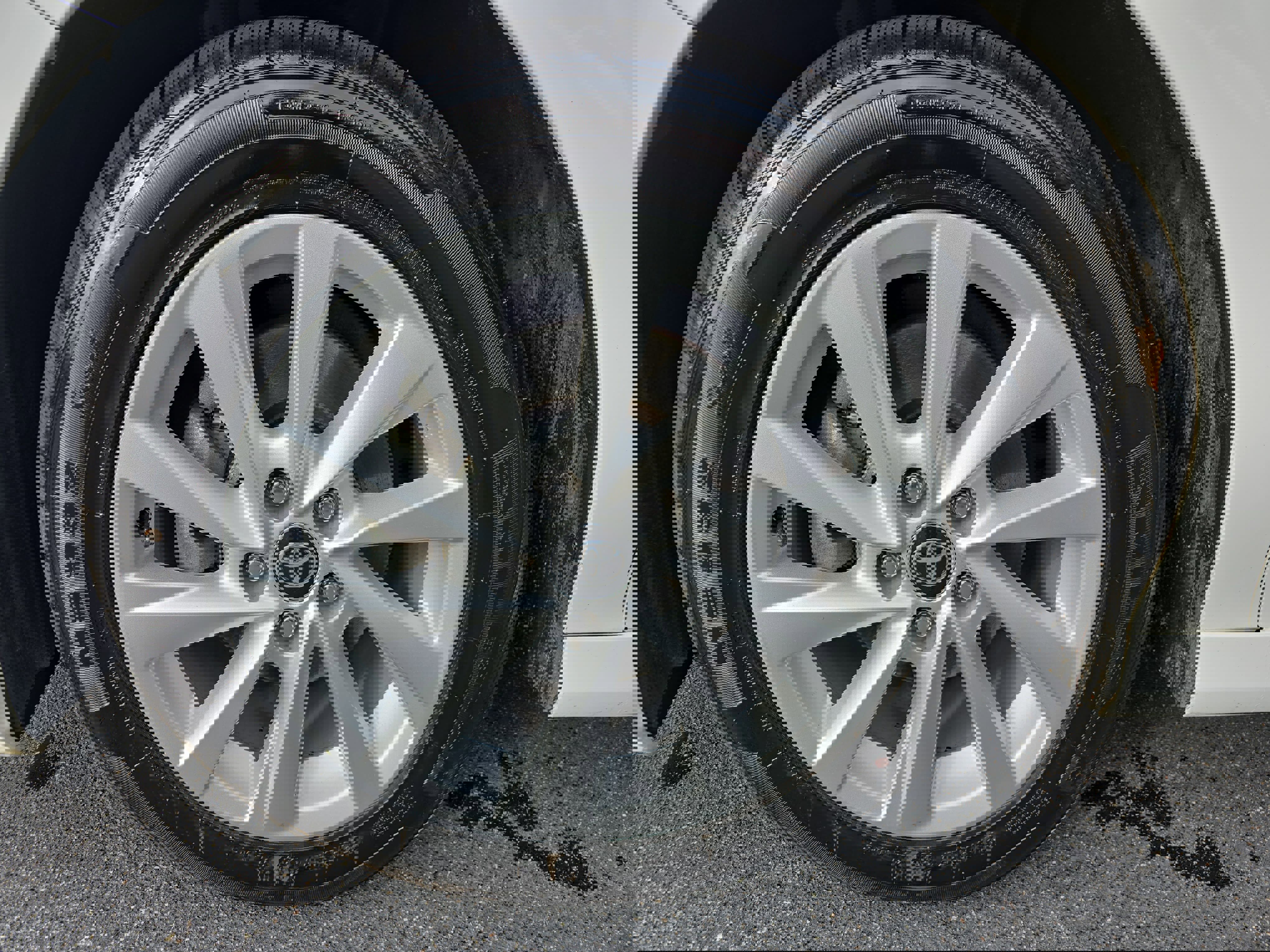 Used 2023 Toyota Camry LE image 36