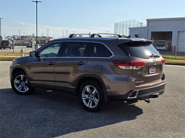 Used 2019 Toyota Highlander Limited image 4