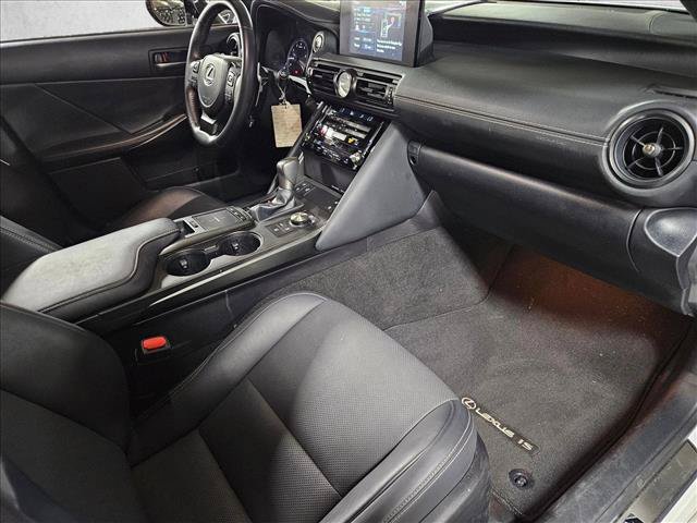 Used 2023 Lexus IS 300 w/ Comfort Package RWD image 20