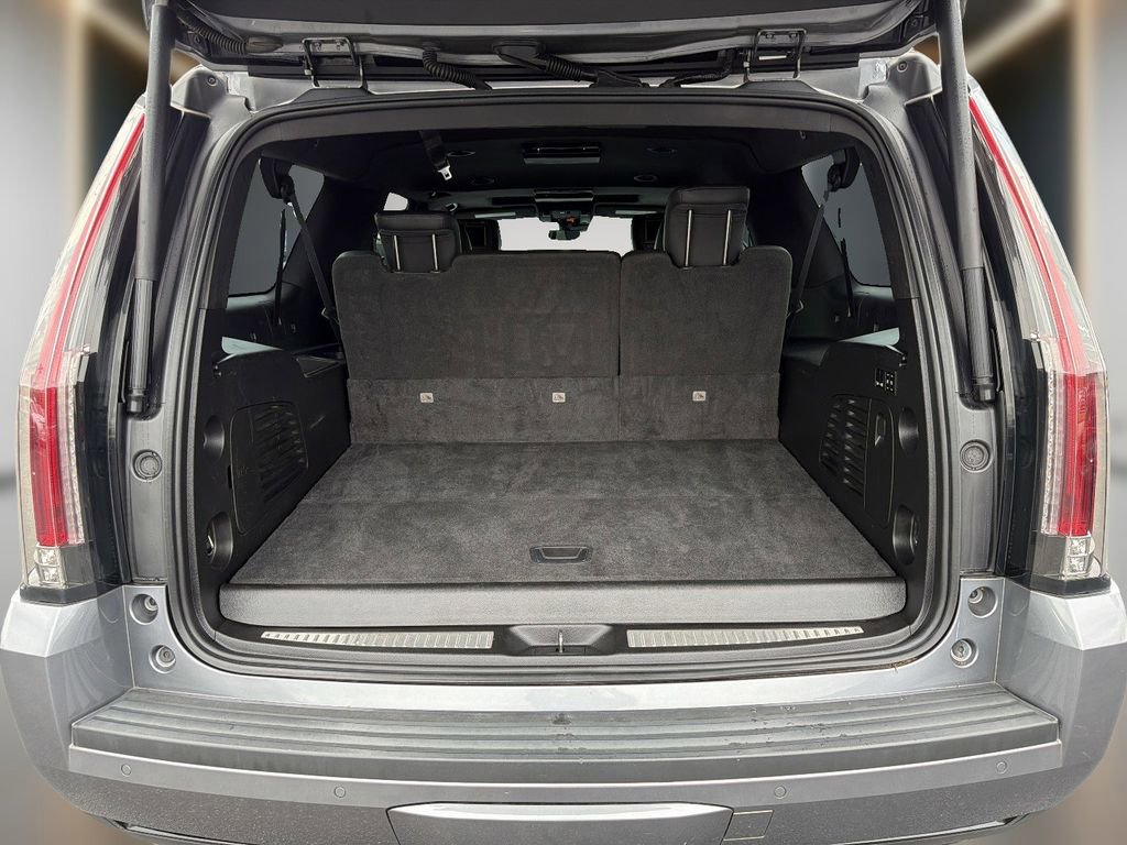 Used 2019 Cadillac Escalade ESV Platinum AWD/4WD image 11