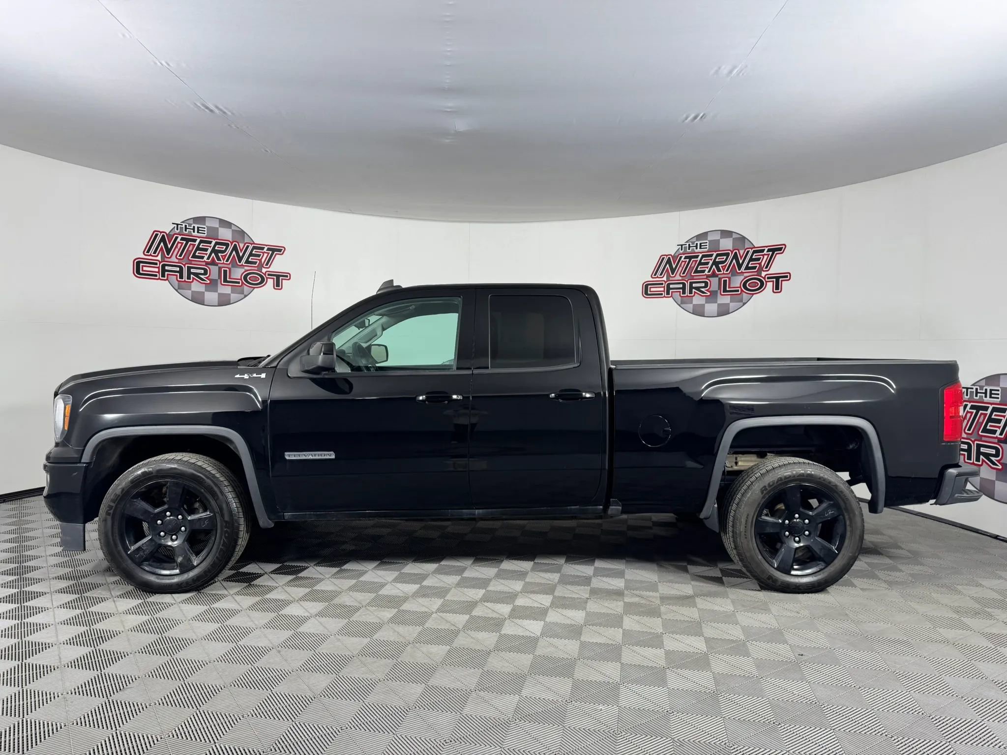 Used 2019 GMC Sierra 1500 Limited w/ Elevation Edition AWD/4WD image 4