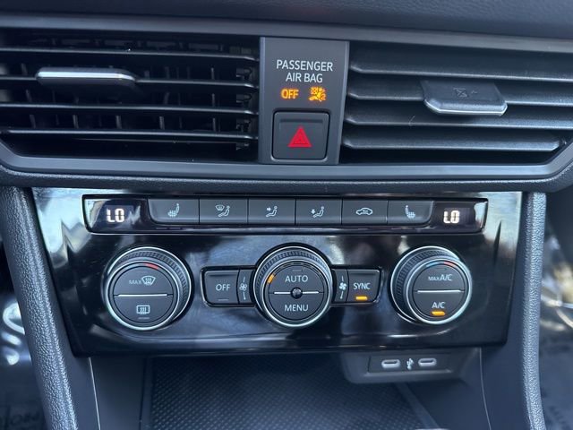 Used 2024 Volkswagen Jetta SE image 21