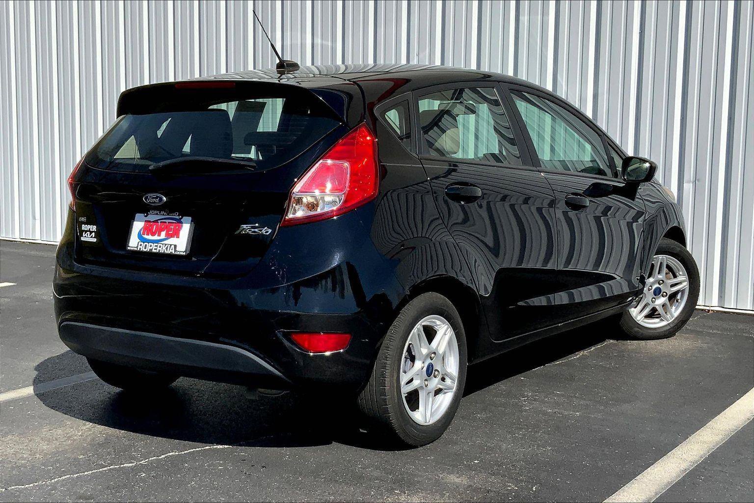 Used 2019 Ford Fiesta SE image 11