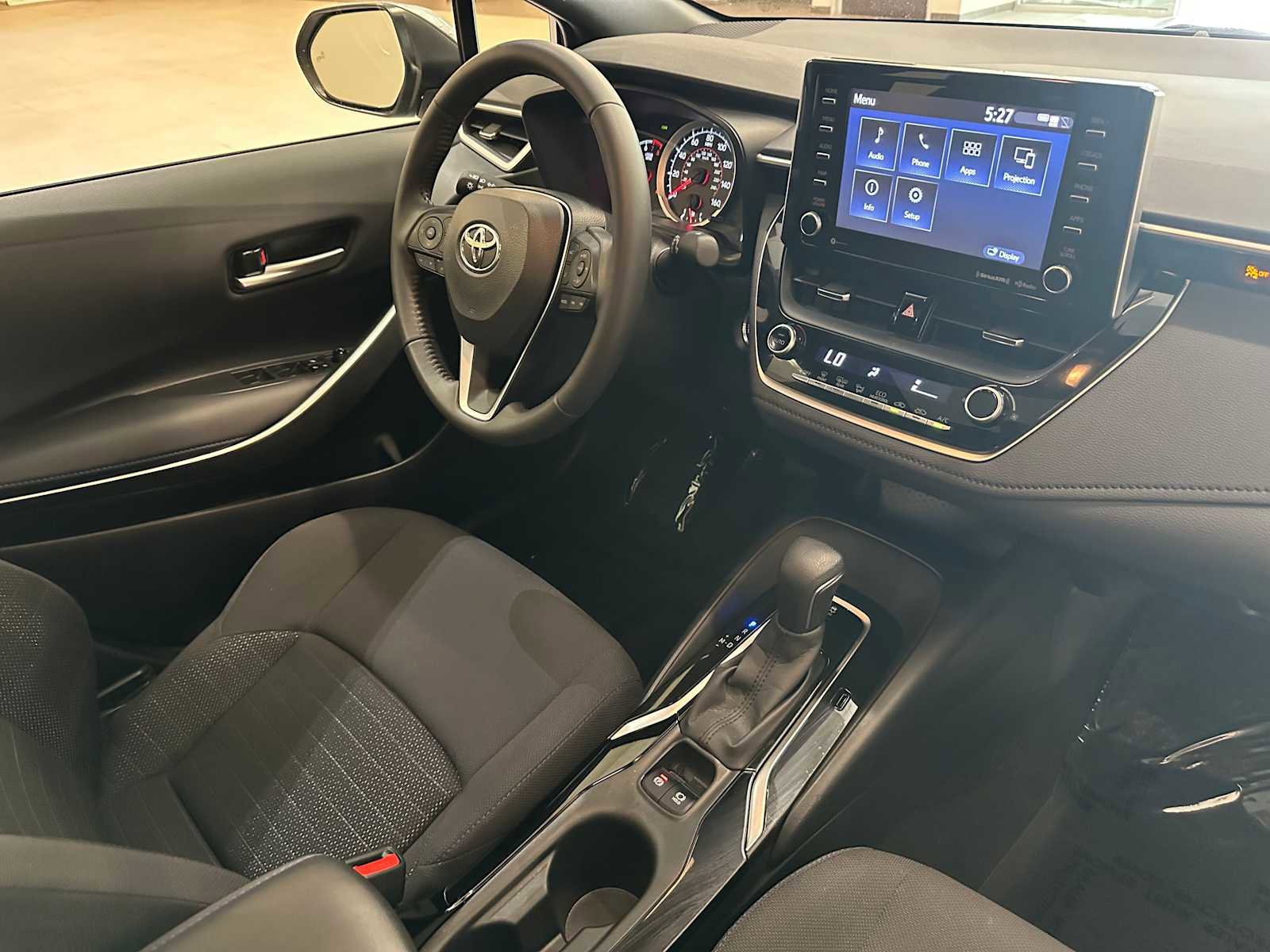 Used 2021 Toyota Corolla SE w/ SE Premium Package FWD image 30