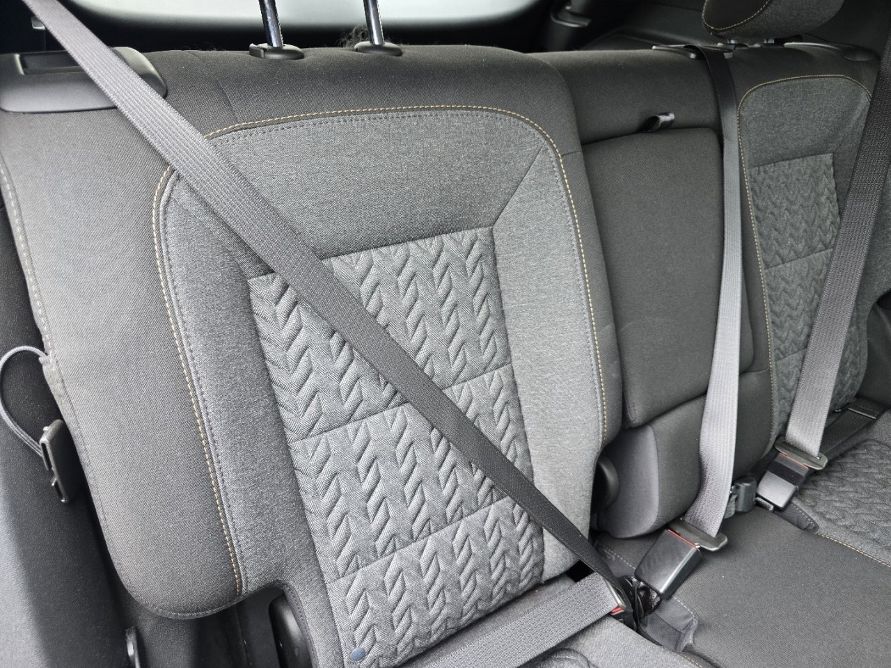Used 2022 Chevrolet Equinox LT w/ LPO, Floor Liner Package image 13
