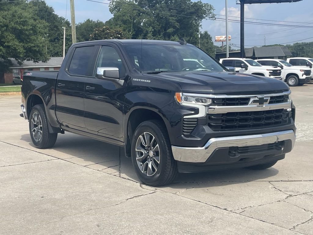 Certified 2023 Chevrolet Silverado 1500 LT AWD/4WD image 5