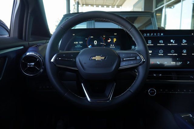 New 2025 Chevrolet Equinox EV LT image 18