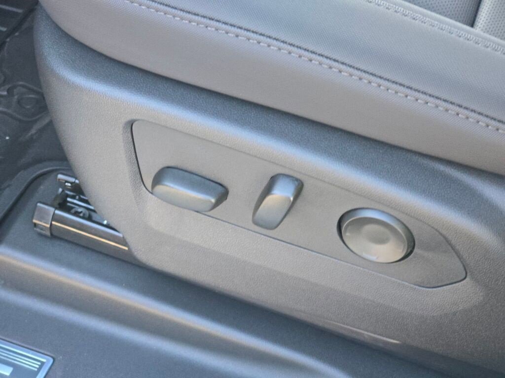 New 2025 GMC Hummer EV 2X image 28