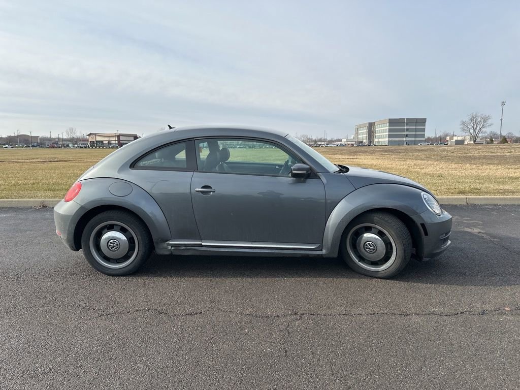 Used 2012 Volkswagen Beetle 2.5 image 12