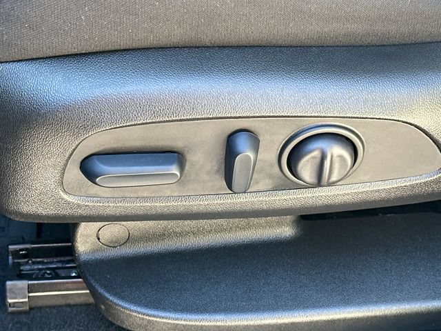 Used 2024 Chevrolet Equinox LT w/ LPO, Floor Liner Package AWD/4WD image 40